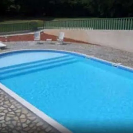 Le Clos Du - Chc 2* 卡马尔萨克